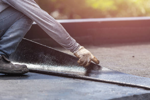 Professional Vapor Barrier Installation technician working in Solon, OH